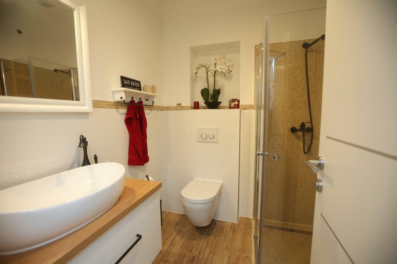 Apartman Delux Brkic Lejlighed Lozovac Eksteriør billede